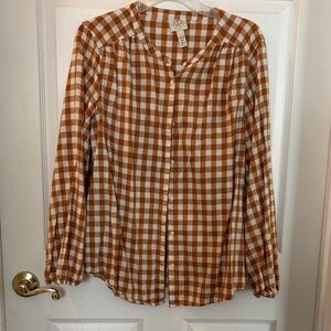 Universal Thread gold and White Checkered Button Down Shirt